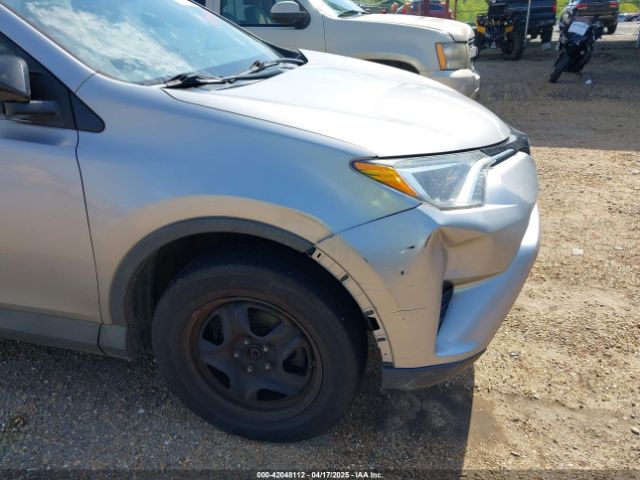 2T3ZFREV0JW407926 Toyota RAV4 LE