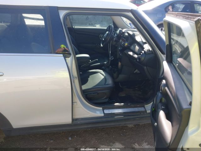 2016 MINI HARDTOP WMWXU1C52G2D10472 Photo 4