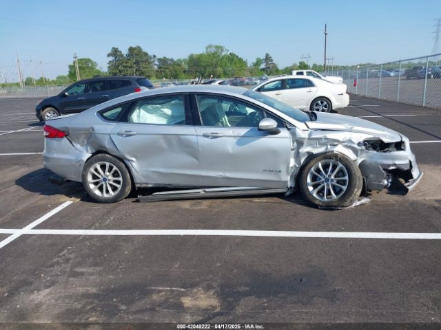 3FA6P0LU7KR147641 Ford Fusion Hybrid Se