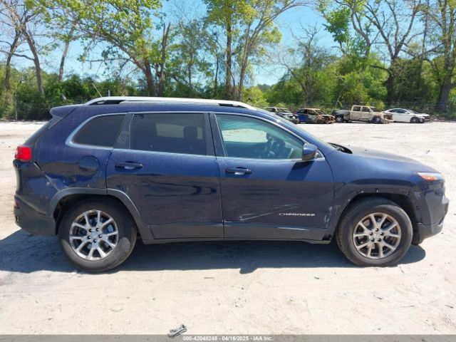 1C4PJMCS0EW296402 Jeep Cherokee Latitude