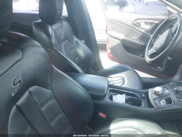 1C3CCCBG1FN736025 Chrysler 200 S