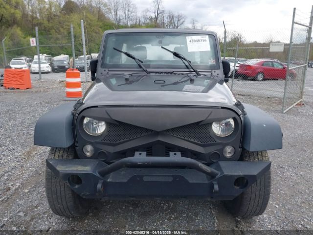 1C4BJWDG8JL895981 Jeep Wrangler Jk Unlimited Sport 4x4