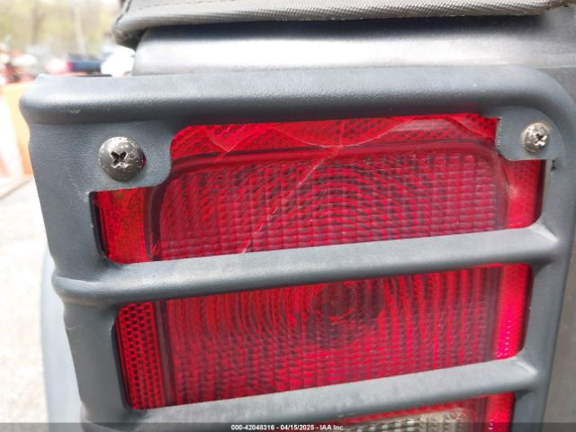 1C4BJWDG8JL895981 Jeep Wrangler Jk Unlimited Sport 4x4