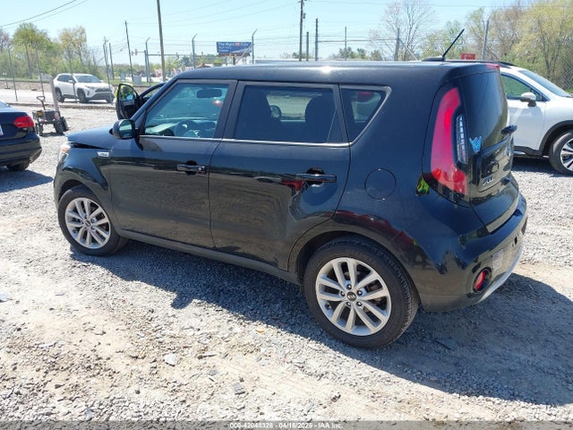 KNDJP3A5XJ7506584 KIA SOUL +