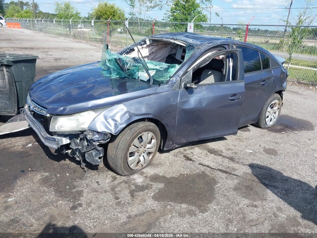 1G1PA5SH6E7245021 Chevrolet Cruze Ls Auto