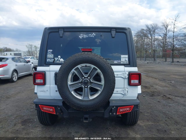 1C4HJXEN3LW164986 Jeep Wrangler Unlimited Sahara 4x4
