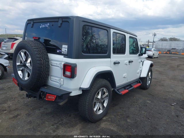 1C4HJXEN3LW164986 Jeep Wrangler Unlimited Sahara 4x4