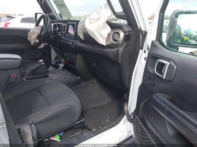 1C4HJXEN3LW164986 Jeep Wrangler Unlimited Sahara 4x4
