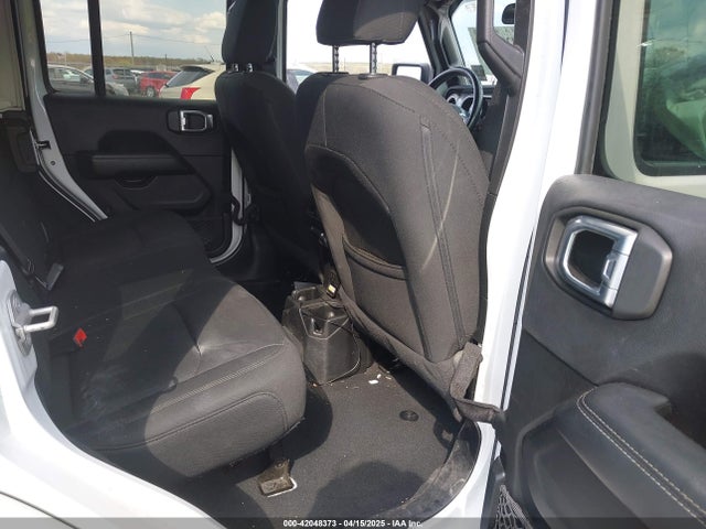 1C4HJXEN3LW164986 Jeep Wrangler Unlimited Sahara 4x4