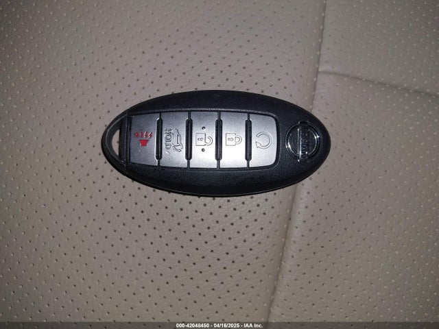 5N1AT2MV8JC815037 Nissan Rogue Sl