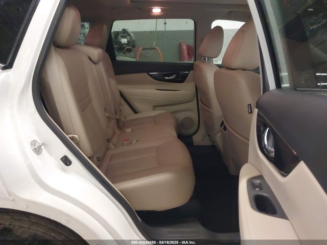5N1AT2MV8JC815037 Nissan Rogue Sl