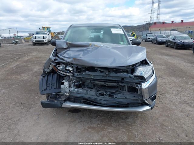 JA4AZ3A36JJ004547 Mitsubishi Outlander Es