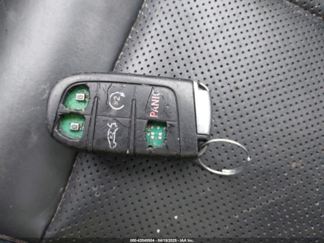 1C3CCCCG6FN528429 Chrysler 200 C
