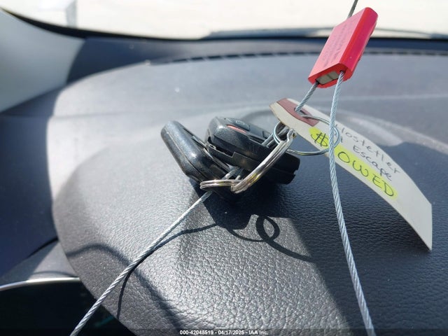 1FMCU9GX0EUC75145 Ford ESCAPE SE