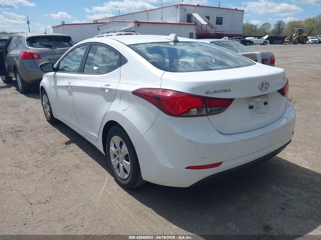 5NPDH4AE4GH683961 Hyundai ELANTRA SE