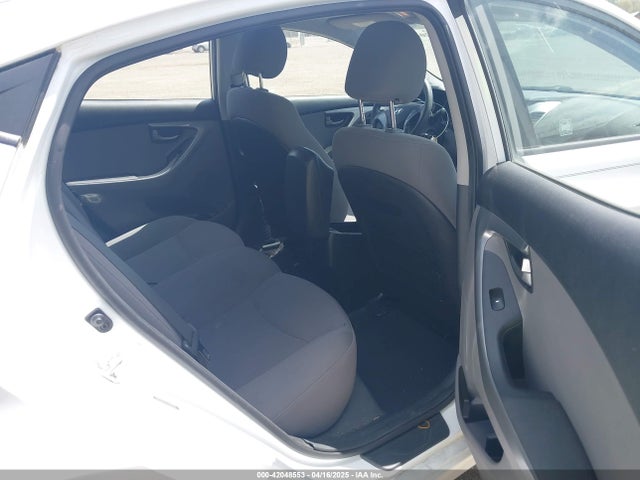 5NPDH4AE4GH683961 Hyundai ELANTRA SE