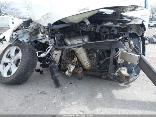 3C4NJDBB3HT692391 Jeep New Compass Latitude 4x4
