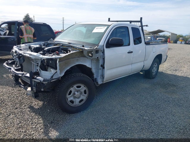 Toyota 2tr-fe 2015 5TFTX4CN5FX053283 Image 2