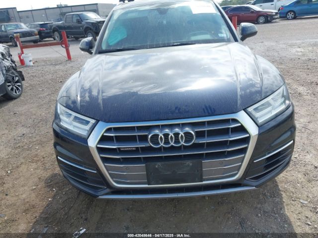 WA1BNAFY6K2067166 Audi Q5 45 Premium