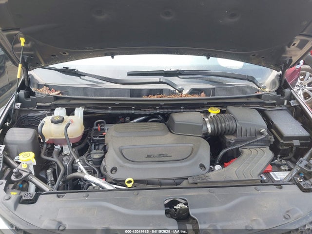 Chrysler Pacifica 35th Anniversary Limited 2019 2C4RC1GG4KR746211 Image 10