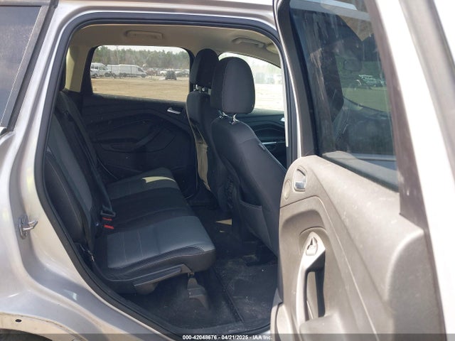 1FMCU9GXXGUB78201 Ford ESCAPE SE