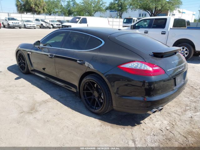 2011 PORSCHE PANAMERA WP0AB2A7XBL060259 Photo 2