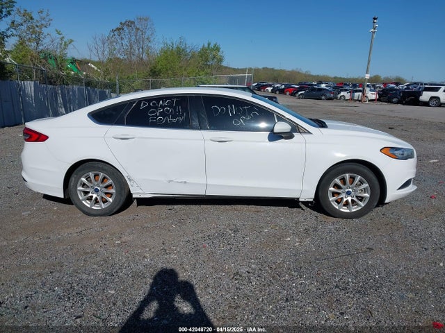 Ford FUSION S 2017 3FA6P0G73HR392420 Image 12