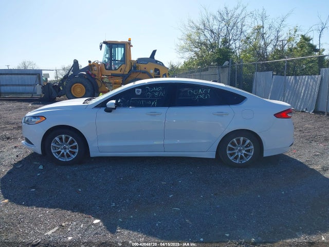 Ford FUSION S 2017 3FA6P0G73HR392420 Image 13