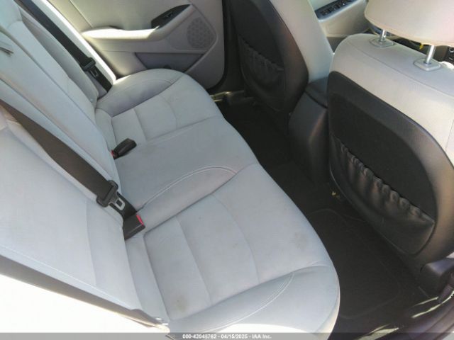 5XXGM4A70EG340051 KIA Optima Lx