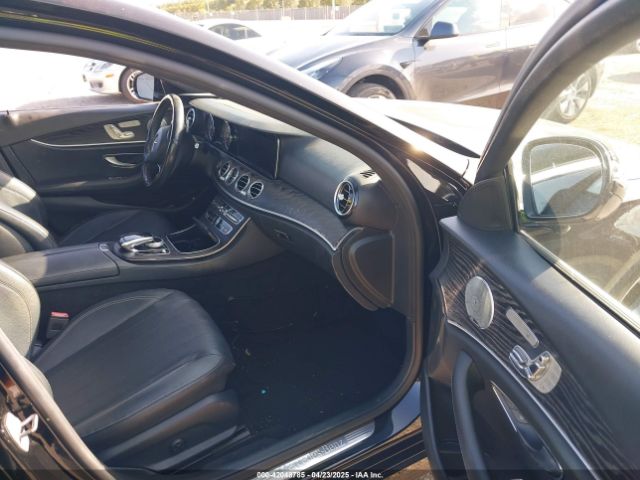 WDDZF4JB5JA380872 Mercedes-Benz E 300