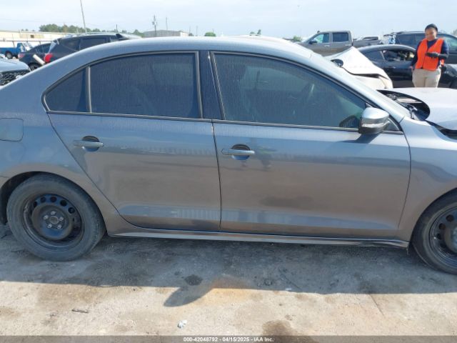 3VWD07AJ3EM275834 Volkswagen Jetta 1.8t Se