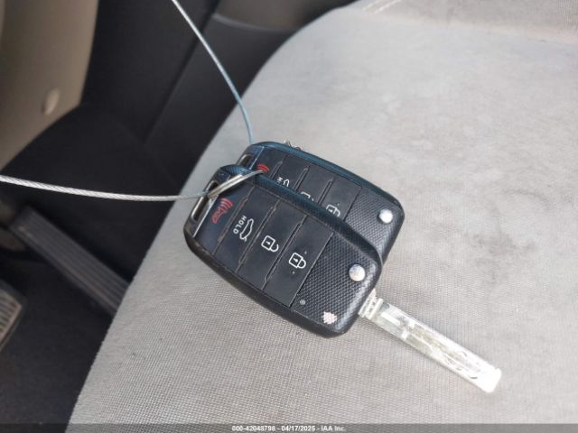 5XXGM4A73EG300966 KIA Optima Lx