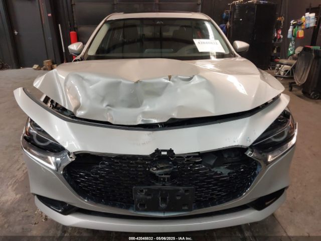 3MZBPBDLXNM311974 Mazda Mazda3 Premium