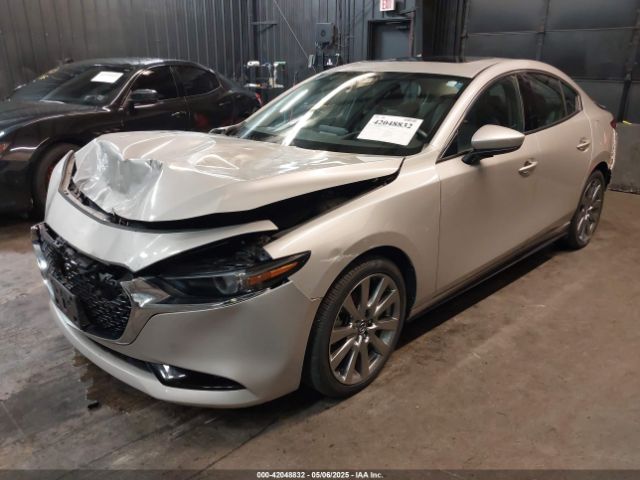3MZBPBDLXNM311974 Mazda Mazda3 Premium