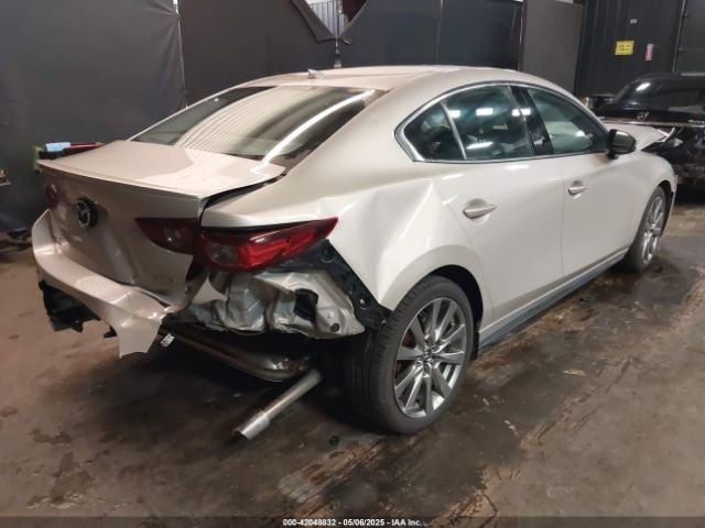 3MZBPBDLXNM311974 Mazda Mazda3 Premium