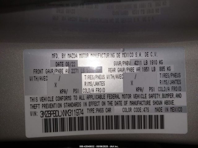 3MZBPBDLXNM311974 Mazda Mazda3 Premium