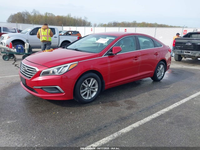 Hyundai SONATA SE 2017 5NPE24AF4HH455667 Image 2
