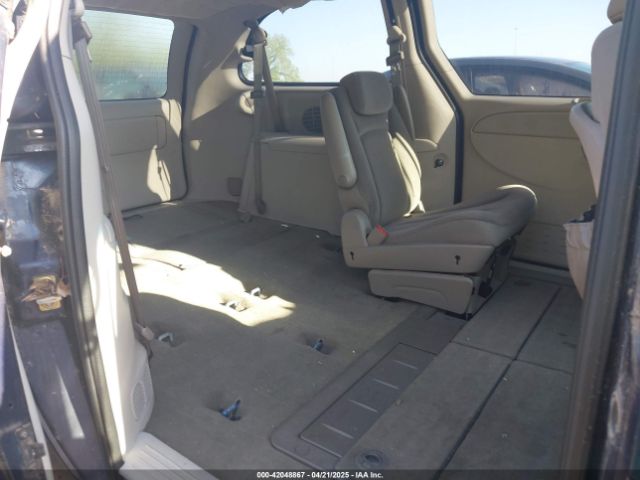 2005 CHRYSLER TOWN & COUNTRY 2C4GP44R75R483350 Photo 7
