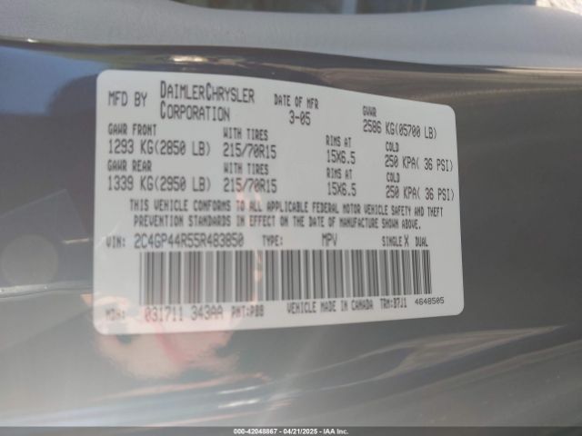 2005 CHRYSLER TOWN & COUNTRY 2C4GP44R75R483350 Photo 8