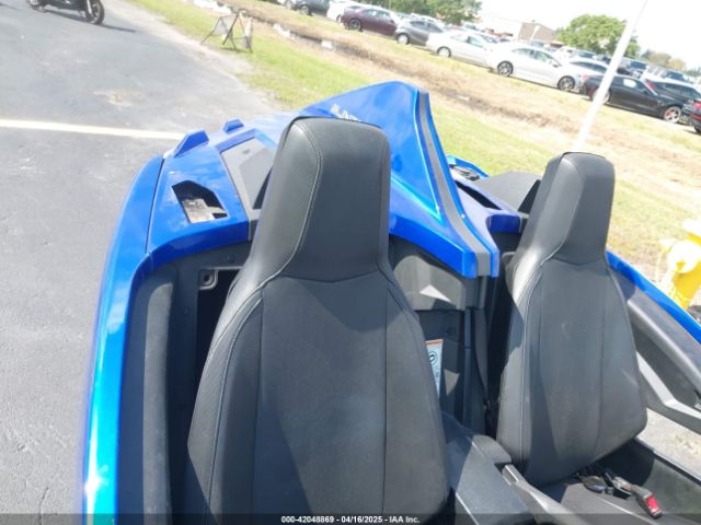 2022 POLARIS SLINGSHOT 57XAAPHD7N8153475 Photo 7