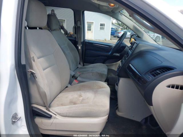 2C7WDGBG3HR828825 Dodge Grand Caravan Se