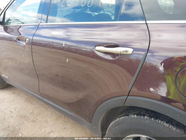 5XYPGDA53GG037477 KIA Sorento 3.3l Lx