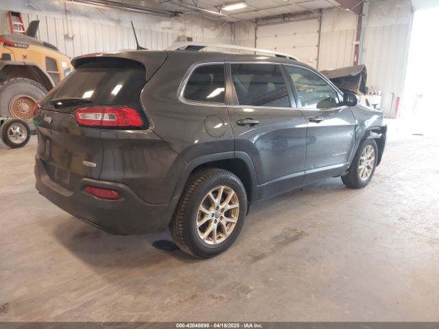1C4PJMCB3GW187502 Jeep Cherokee Latitude