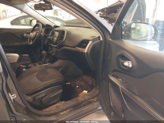 1C4PJMCB3GW187502 Jeep Cherokee Latitude