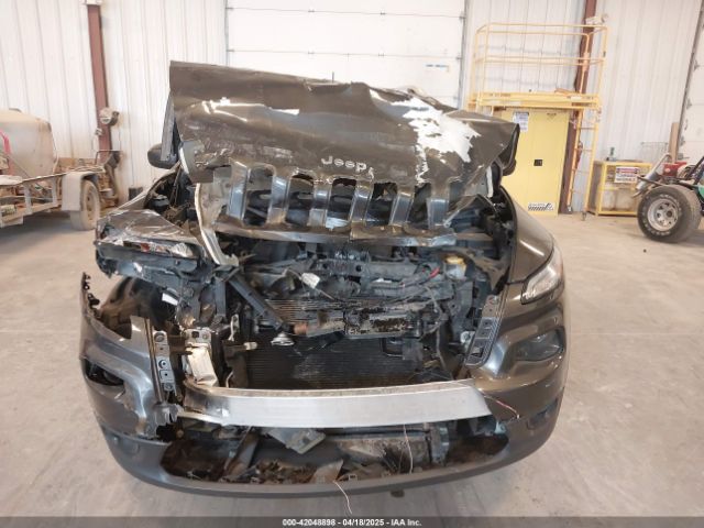 1C4PJMCB3GW187502 Jeep Cherokee Latitude