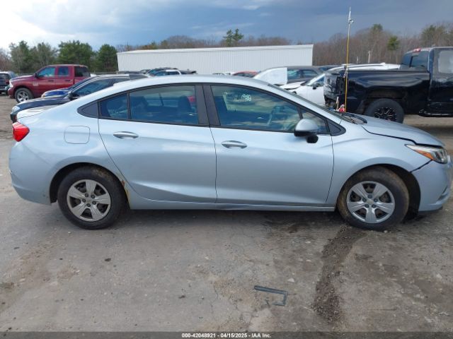 1G1BC5SMXJ7224004 Chevrolet Cruze Ls Auto