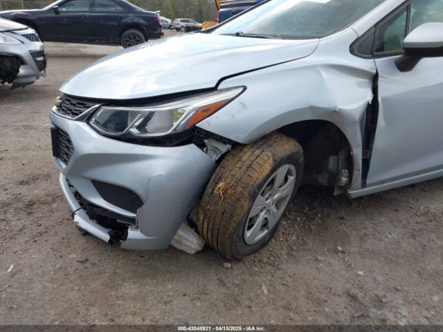 1G1BC5SMXJ7224004 Chevrolet Cruze Ls Auto