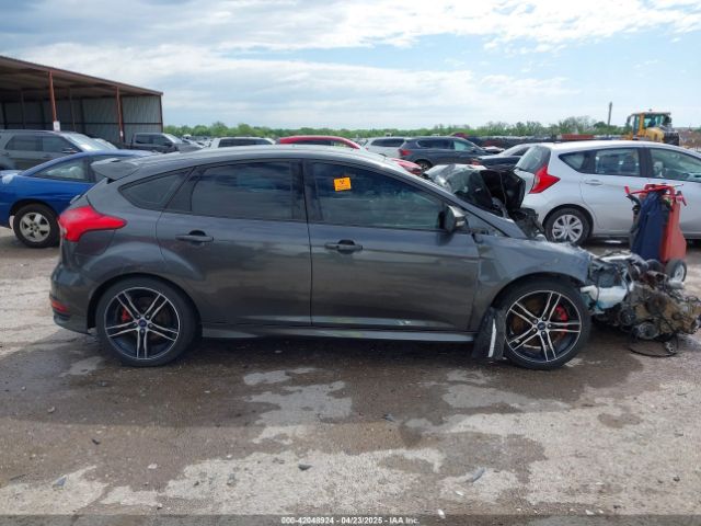 1FADP3L94HL244274 Ford FOCUS ST