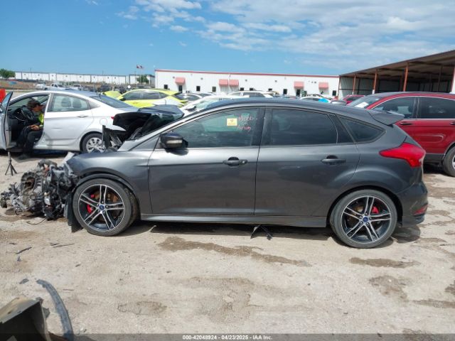 1FADP3L94HL244274 Ford FOCUS ST