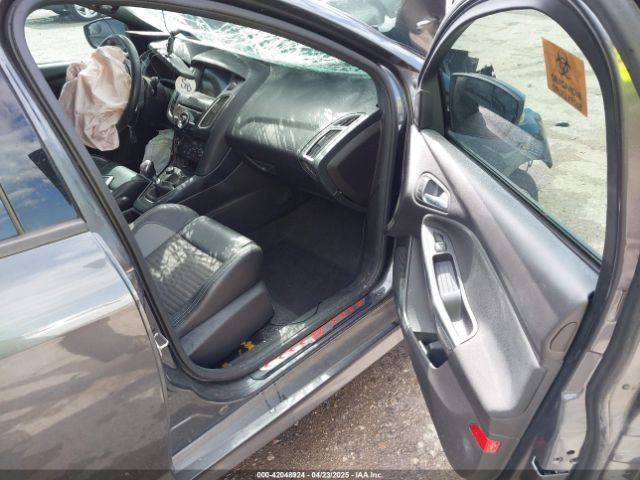 1FADP3L94HL244274 Ford FOCUS ST
